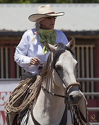Kiger-HE_PH18_IMG_6923.jpg